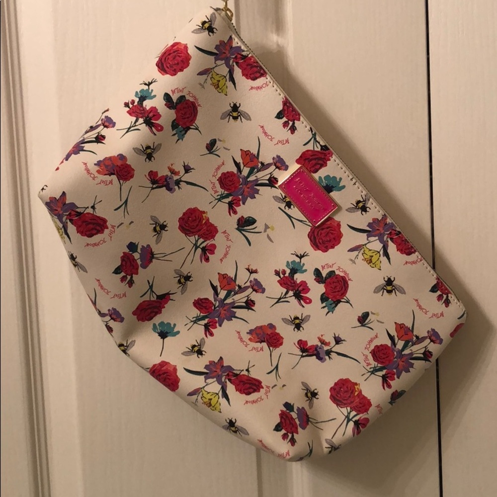 NWOT BETSEY JOHNSON bag w/ wrist strap